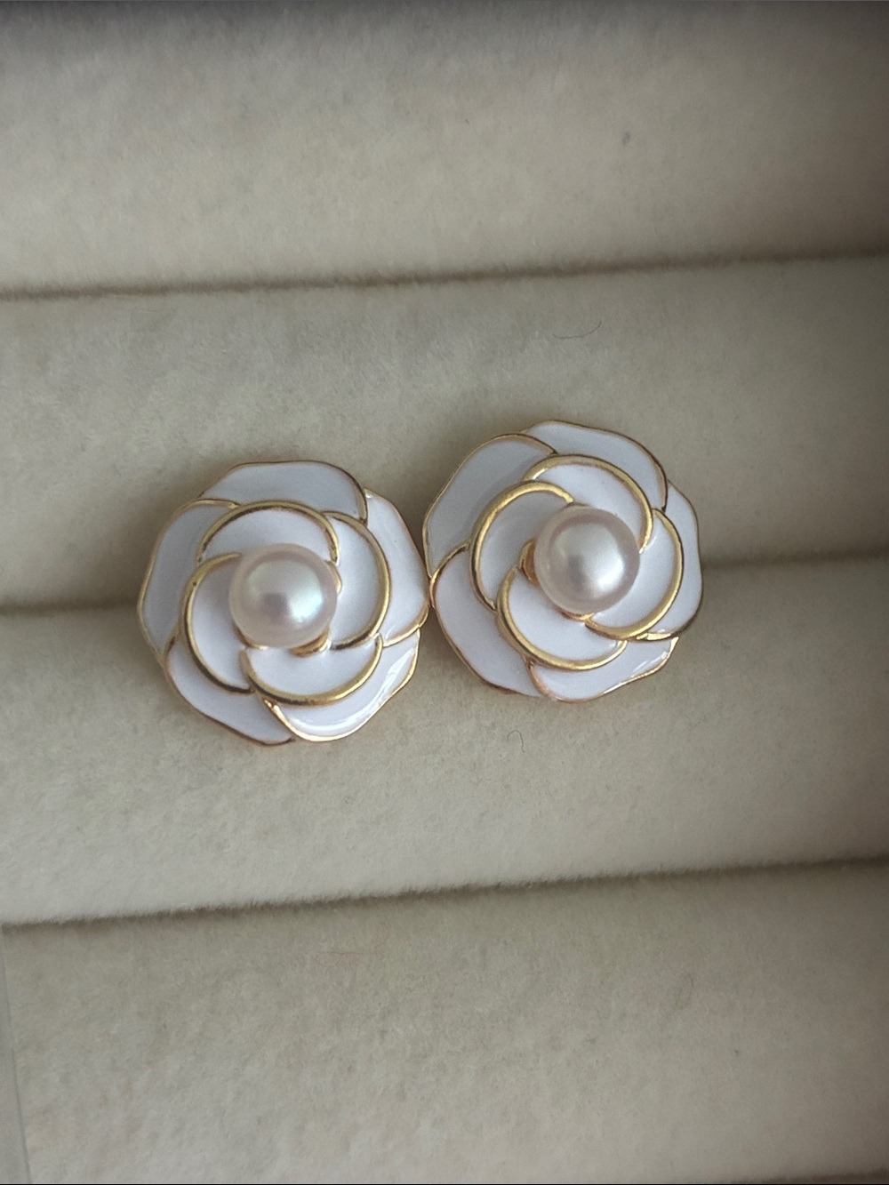 White Floral Pearl Stud Earrings with Gold Accents - Women Jewelry